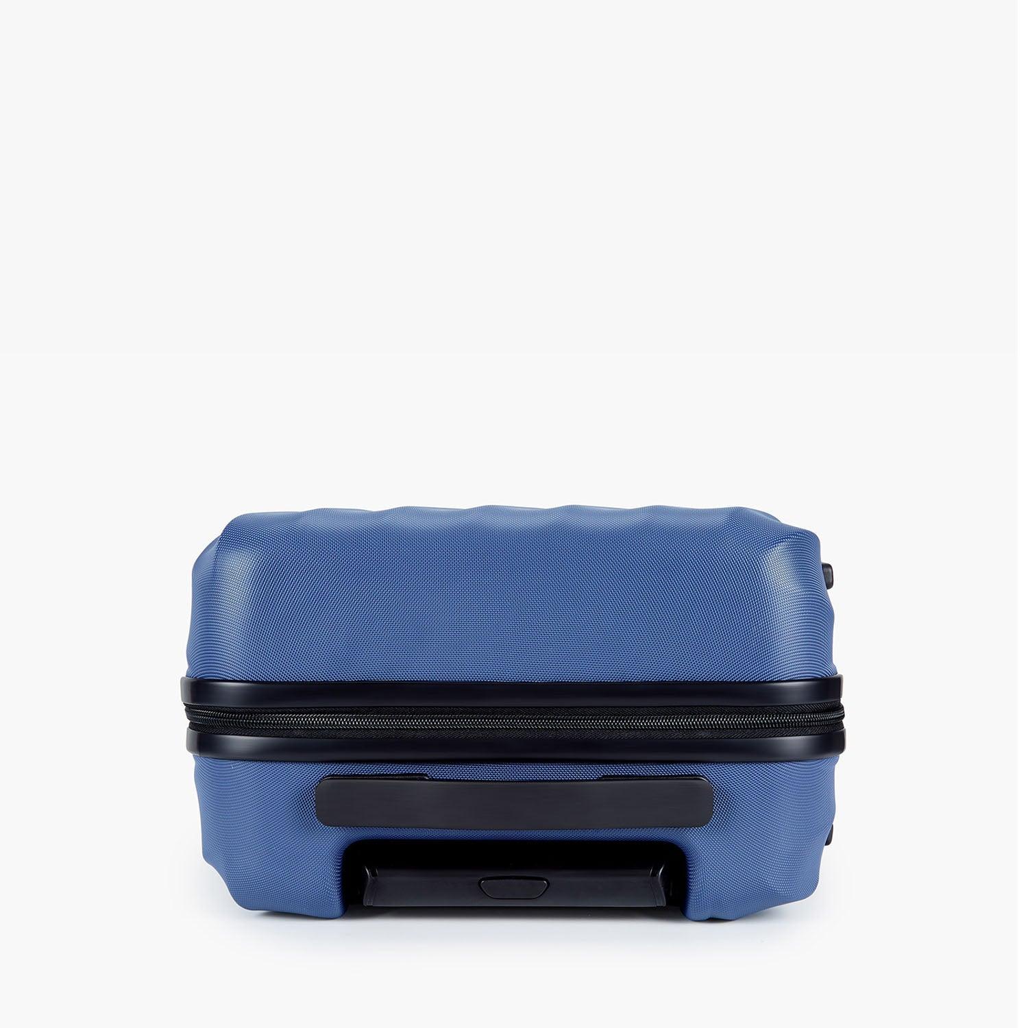 Globetrotter 20" Hardside Rolling Carry-on Stylish Suitcase