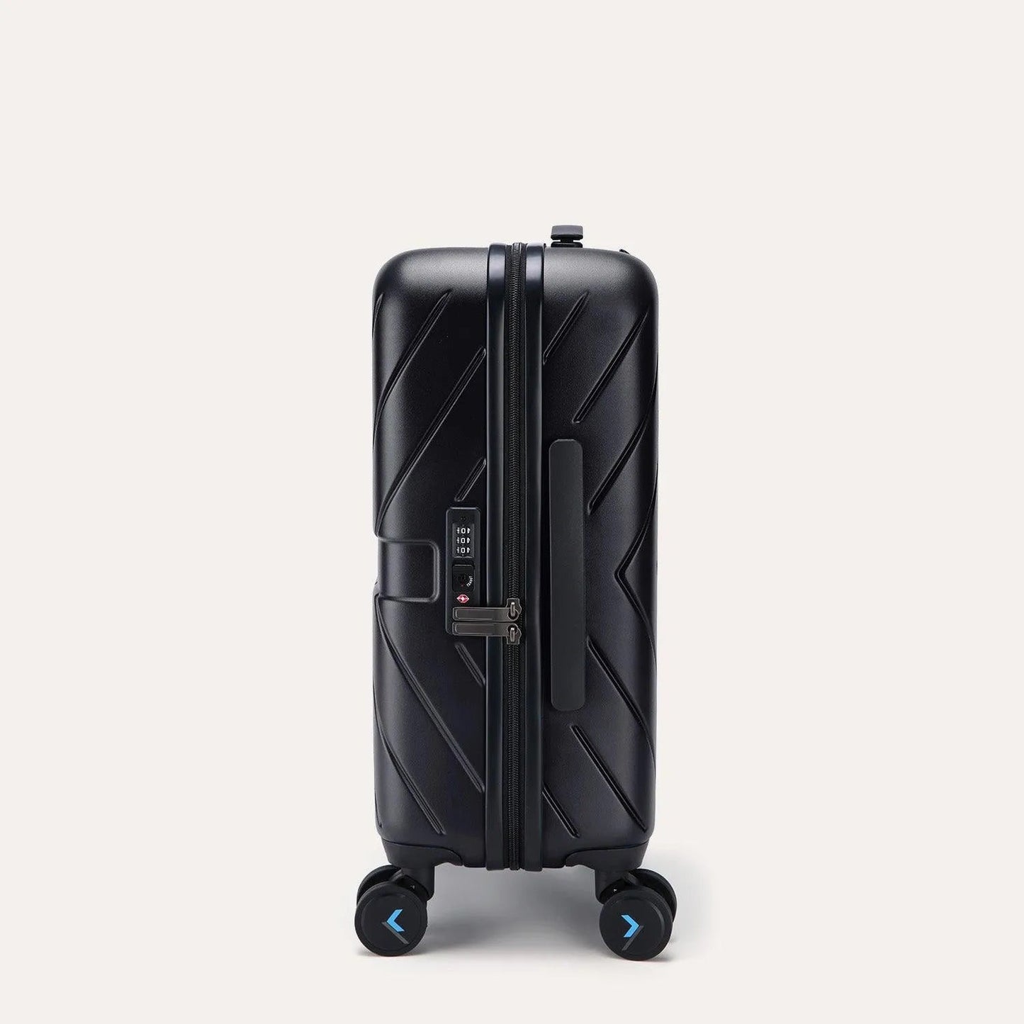 Daren 16-20 Inch Lightweight Hardside Carry-On Suitcase