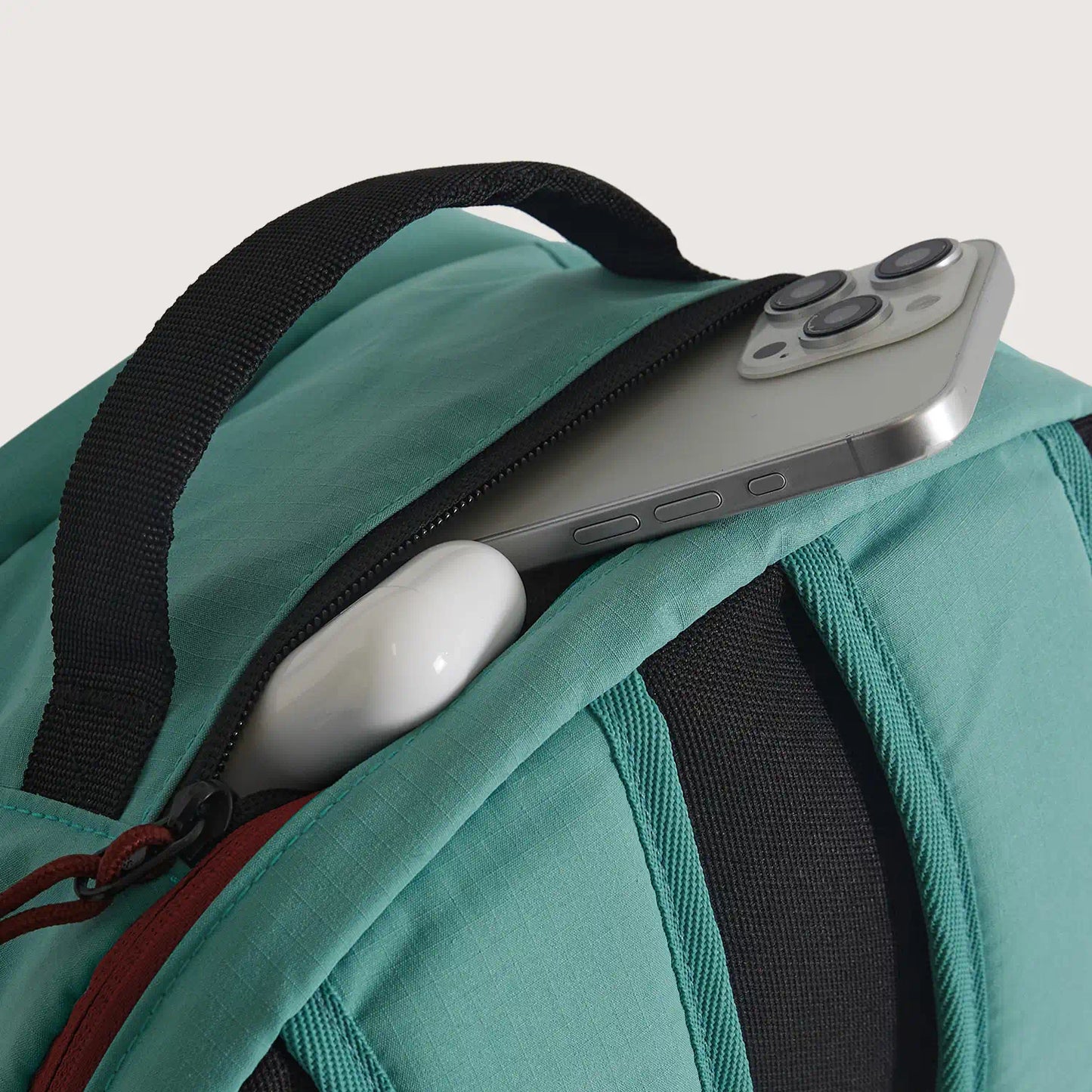 Focus 15.6" Laptop Backpack