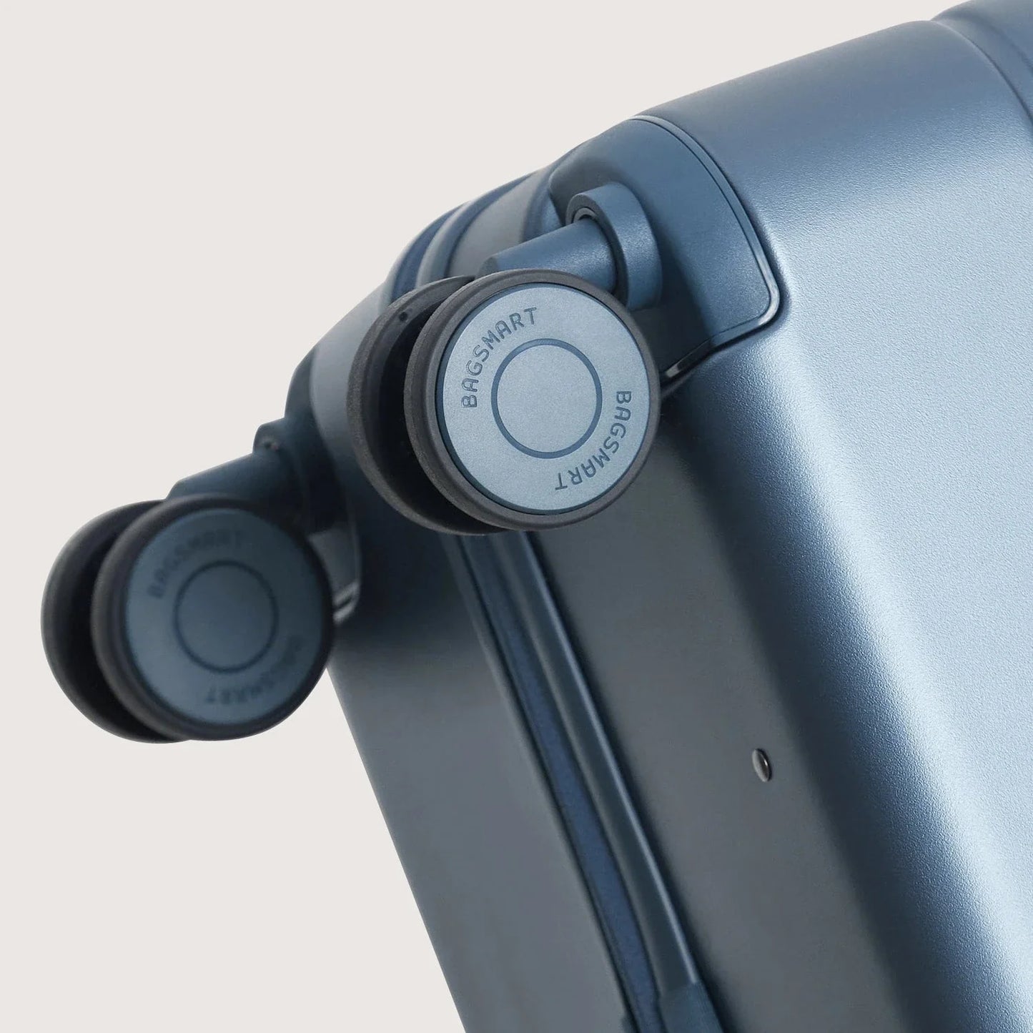 Getaway 24" Check-in: Side-Opening